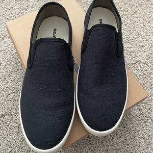 NWT Seabees Baja slip on black canvas